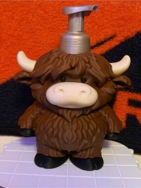 Highland Cow Bath and Body Works Soap Holder by 3d print